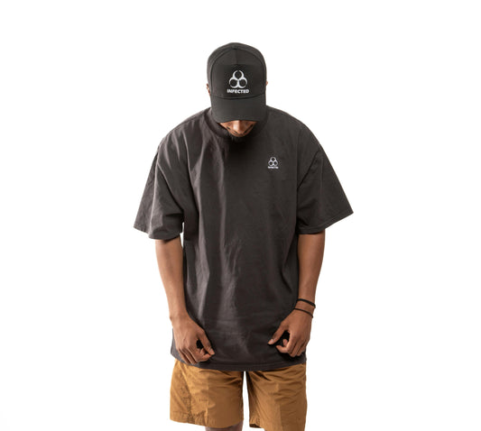 Emprender en el Mundo de la Moda: ¿Por Qué Apostar por Blanks y Playeras Oversize?