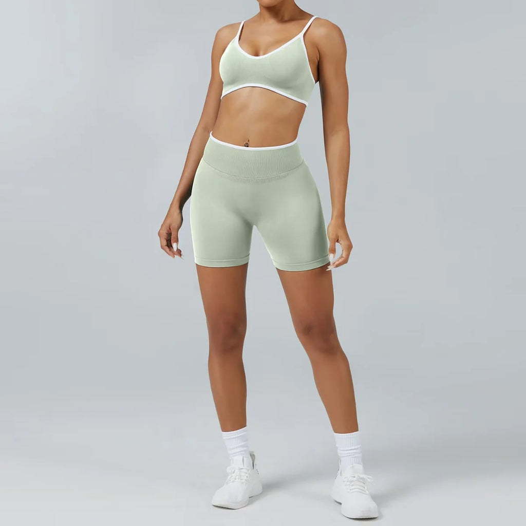 Conjunto Deportivo Seamless Short · Línea Contour - Mayoreo